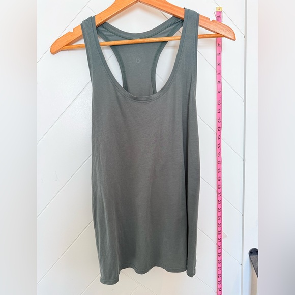 Pristine Rare excellent condition Lululemon Love Tank Green Twill - Picture 6 of 10